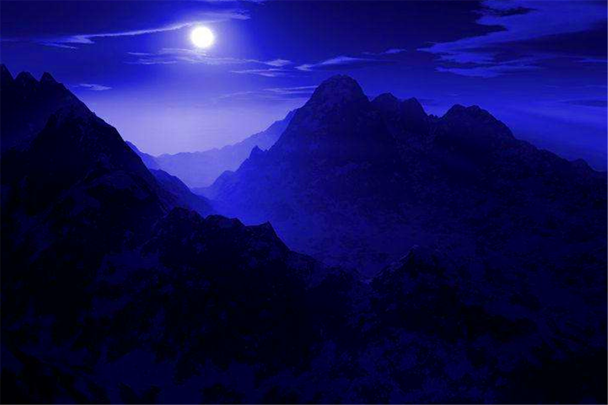 古代写月夜最美的一首诗，仅一句，恬静温婉的意境便悄然映入眼帘